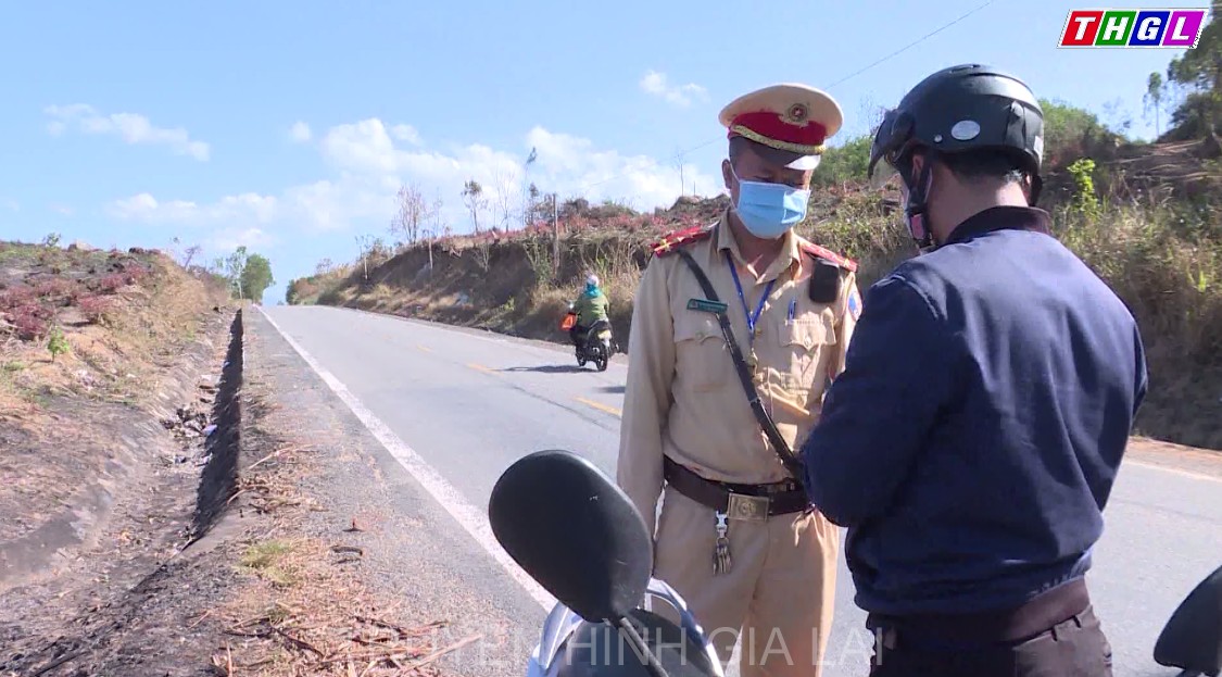 Kiểm tra công tác chỉ đạo, triển khai thực hiện nhiệm vụ, giải pháp bảo đảm trật tự, an toàn giao thông năm 2021
