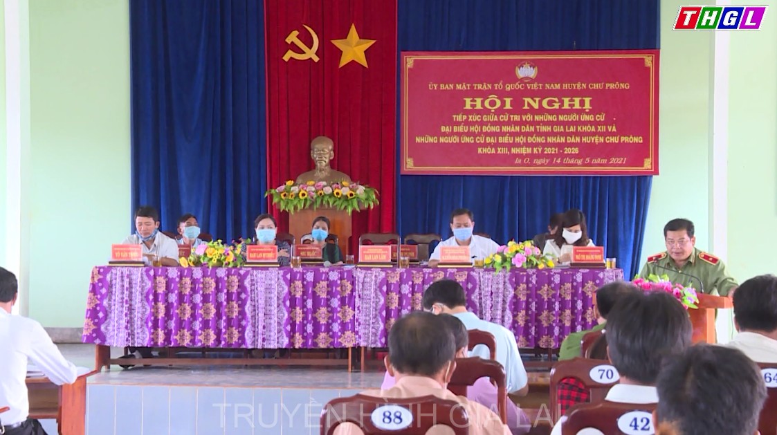 Ứng cử viên đại biểu HĐND tỉnh khóa XII đơn vị bầu cử số 6 tiếp xúc cử tri xã Ia O, huyện Chư Prông