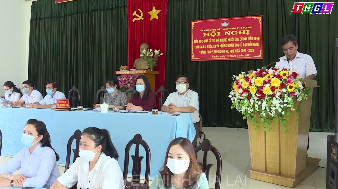 Các ứng cử viên đại biểu HĐND tỉnh thuộc đơn vị bầu cử số 3  và HĐND thành phố khóa XII (Tp.Pleiku) tiếp xúc cử tri tại các phường Phù Đổng