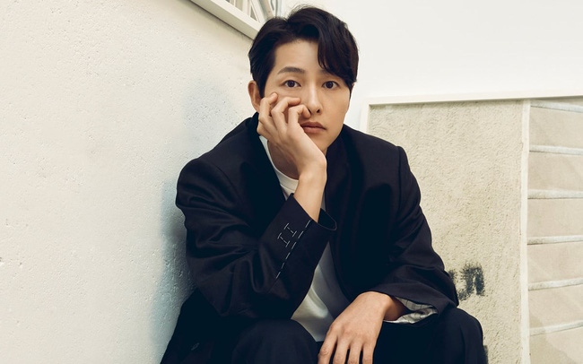 Song Joong Ki nói về Vincenzo: “Tôi nghĩ mình diễn hài rất tệ”