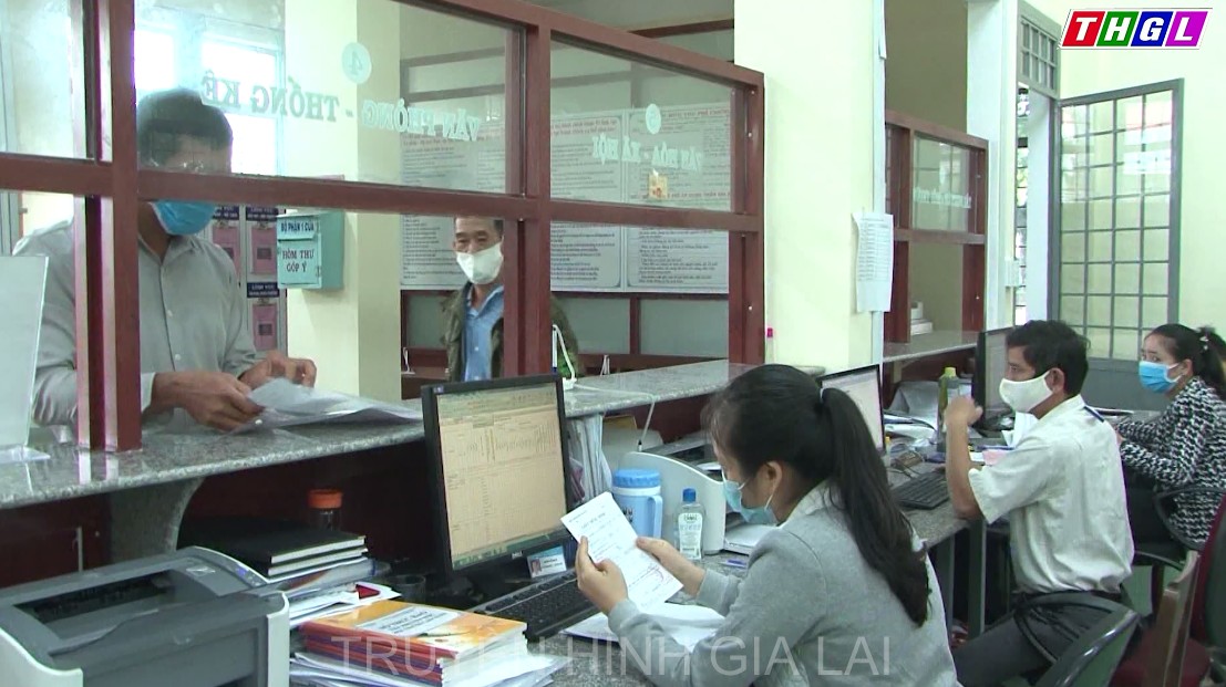 Việc ứng dụng công nghệ thông tin để làm việc, hội họp, thực hiện thủ tục hành chính qua mạng Internet ngày càng phát huy hiệu quả, nhất  là trong bối cảnh dịch bệnh Covid-19