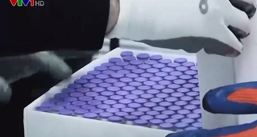 Thế giới đang cần vaccine hay công thức sản xuất vaccine?