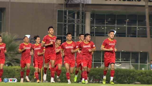 ĐT Việt Nam tập buổi đầu tiên tại UAE: Minh Vương, Đình Trọng và Duy Mạnh tập riêng