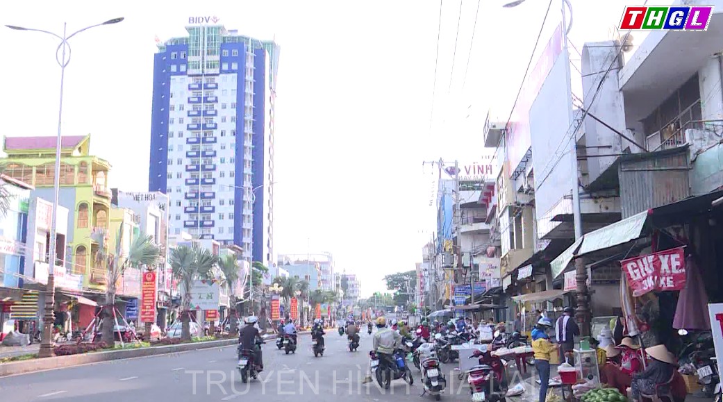 02 ngày nhỉ lễ 30/4 và 01/5, TP.Pleiku xử phạt 85 trường hợp không đeo khẩu trang khi ra khỏi nhà, đến nơi công cộng