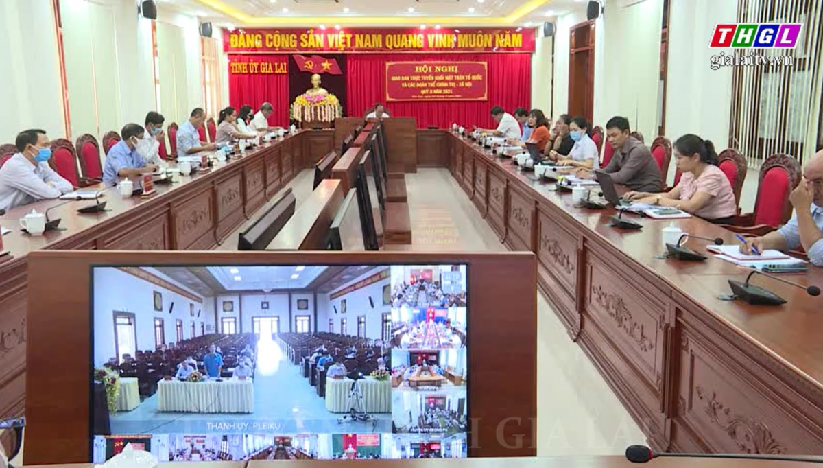 Đồng chí Rah Lan Chung- Phó Bí thư Tỉnh ủy chủ trì Hội nghị trực tuyến giao ban Khối Mặt trận Tổ quốc và các đoàn thể chính trị-xã hội quý II năm 2021