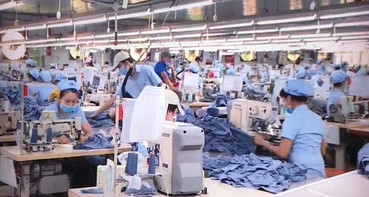 Thủ tướng yêu cầu bảo đảm việc làm, nâng cao mức sống người lao động