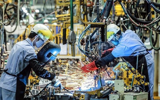 Thực hiện chiến lược vaccine, Việt Nam sẽ khôi phục tăng trưởng