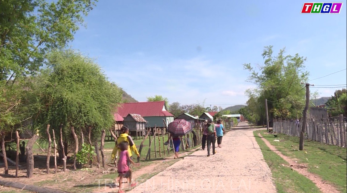 Chuyện vươn lên của phụ nữ ở làng Amil