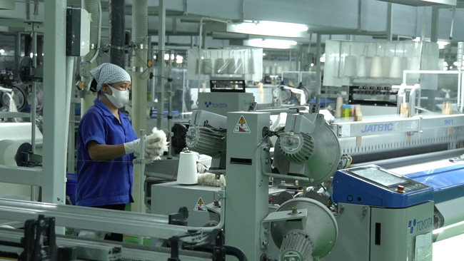 “Thấp thỏm” vì COVID-19, doanh nghiệp tại khu công nghiệp muốn tiếp cận sớm vaccine