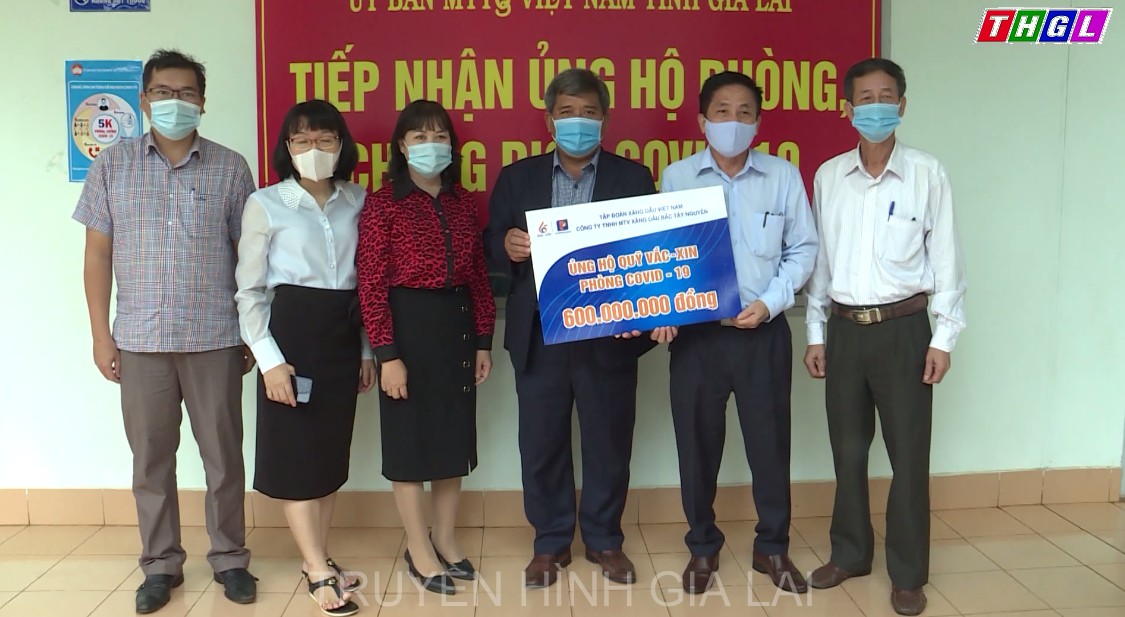 Ủy ban MTTQ Việt Nam tỉnh Gia Lai tiếp nhận ủng hộ phòng, chống dịch Covid-19