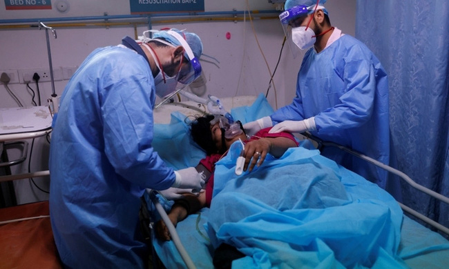 Thế giới ghi nhận 376.461 ca nhiễm mới, Thái Lan xác nhận các trường hợp nhiễm đồng thời hai biến thể