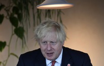 Hơn 4.000 nhà khoa học, chuyên gia y tế lên án kế hoạch mở cửa trở lại của Chính phủ Anh