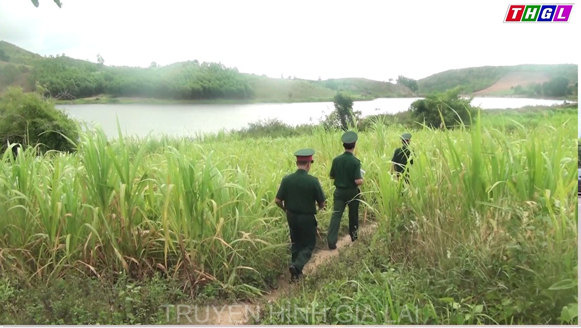 Ban Chỉ huy Quân sự huyện Đak Pơ tích cực tham gia khảo sát tìm mộ Liệt sĩ