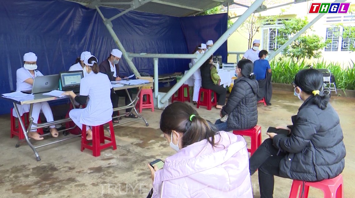 Bộ Y tế yêu cầu rà soát các đối tượng tiêm vắc xin COVID-19 theo đúng quy định