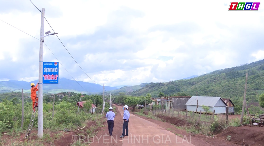 Đảm bảo vận hành lưới điện tại làng Pờ Yầu