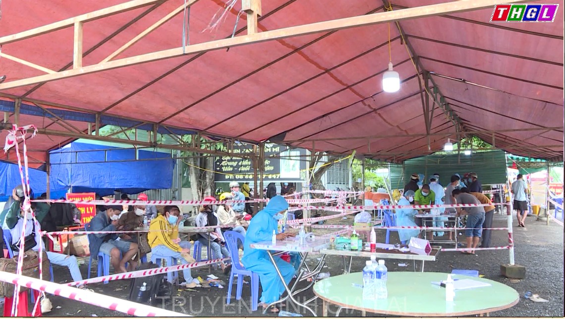 Hơn 2.100 người di chuyển qua Chốt  khu vực Cầu 110 trong ngày 20/7