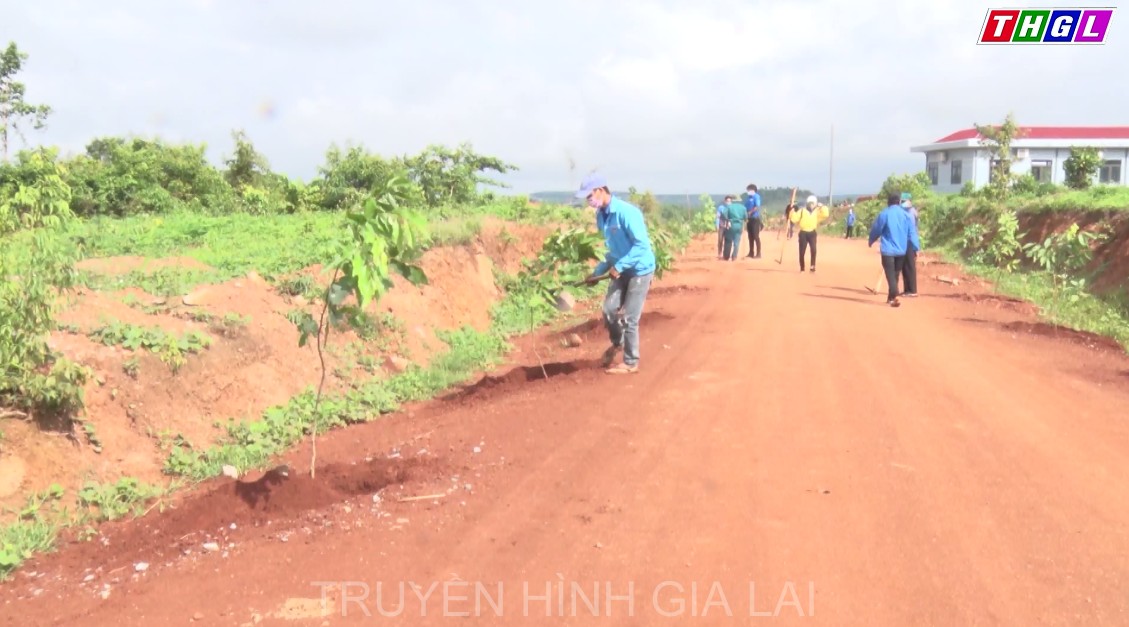 Chư Pưh: Lễ phát động “Trồng cây đời đời nhớ ơn Bác Hồ” năm 2021.