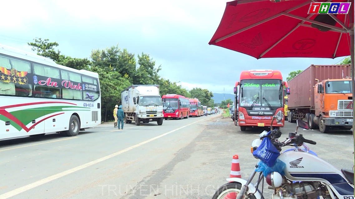 Chốt kiểm soát, phòng chống dịch Covid-19 khu vực Cầu 110 quá tải