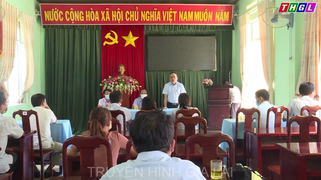 Đồng chí Rah Lan Chung – Phó Bí thư Tỉnh ủy kiểm tra công tác phòng, chống dịch Covid- 19 tại xã Al Bá, huyện Chư Sê