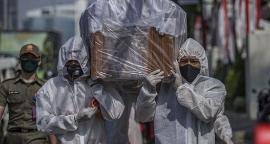 Indonesia vượt 2,9 triệu ca mắc COVID-19, Ấn Độ giảm số ca mắc mới và tử vong