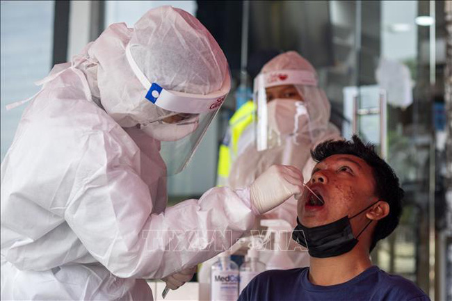 Hơn 194 triệu ca nhiễm COVID-19 trên toàn cầu, Malaysia có số người nhiễm mới cao chưa từng thấy