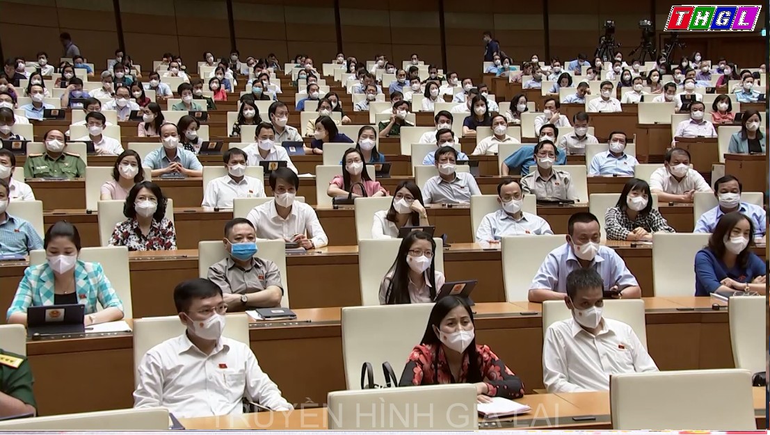 Quốc hội xem xét trao quyền mạnh mẽ hơn cho Chính phủ phòng, chống Covid-19
