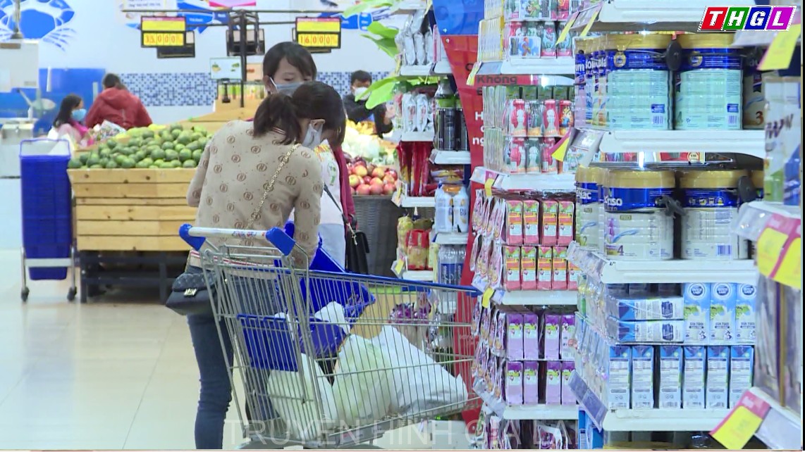 Nhu cầu mua sắm các mặt hàng thiết yếu tăng cao