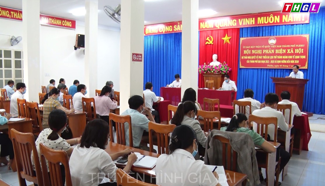 Hội nghị phản biện xã hội dự thảo Nghị quyết về phát triển du lịch trở thành ngành kinh tế quan trọng của thành phố Pleiku