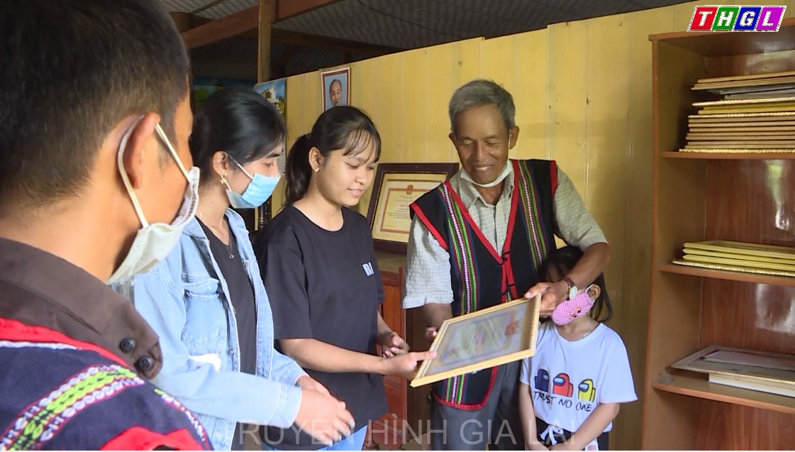 Chuyện “tự quản”ở dòng họ Rmah