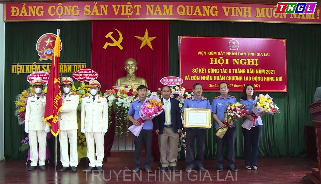Viện Kiểm sát nhân dân tỉnh Gia Lai đón nhận Huân chương Lao động Hạng Nhì