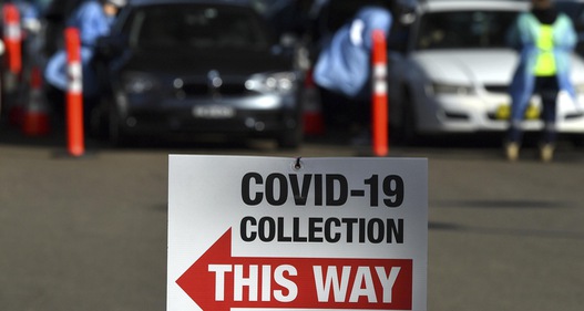 Đại dịch bùng phát trở lại, “thổi bùng” cuộc đua phát triển vaccine đặc trị biến thể