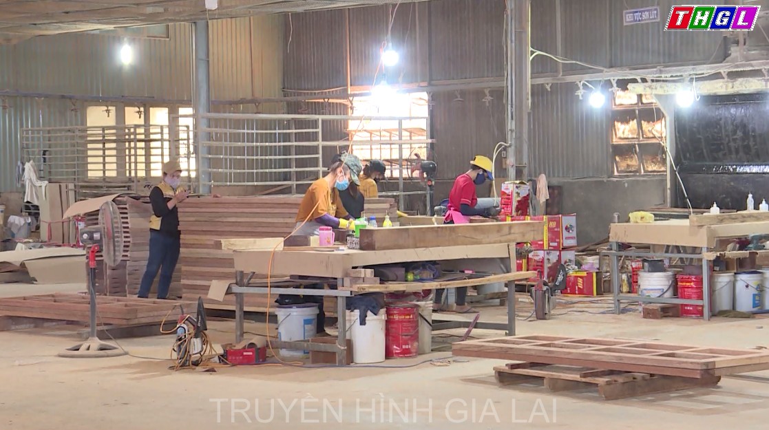 Đẩy nhanh thực hiện các chính sách hỗ trợ người lao động và người sử dụng lao động gặp khó khăn do ảnh hưởng dịch Covid-19