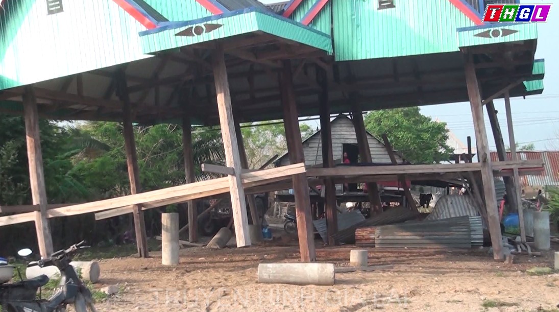 Nguy hiểm từ mưa dông, lốc, sét, gió giật mạnh vào mùa mưa, bão.