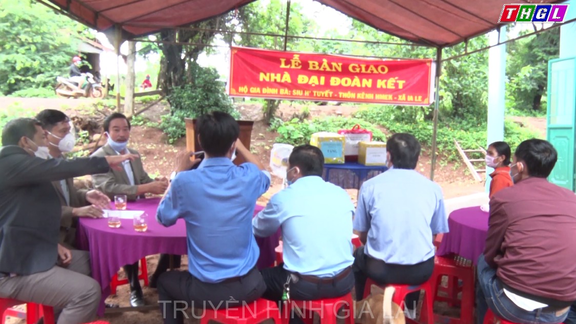 Chư Pưh: Lễ Bàn giao nhà ở cho người khuyết tật có hoàn cảnh khó khăn