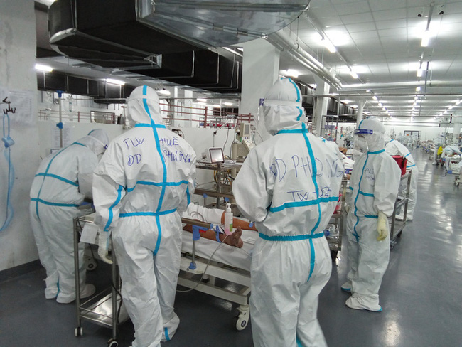 Sáng 31/8: Hơn 6.400 ca COVID-19 nặng đang điều trị; cứu sống F0 mang thai tổn thương phổi nghiêm trọng