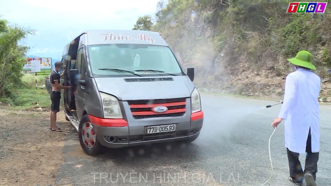 Các chốt kiểm soát dịch Covid-19 tiếp tục kiểm soát chặt chẽ người và phương tiện ra vào tỉnh Gia Lai