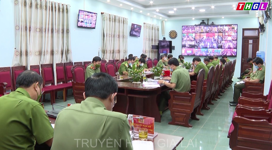 Chủ động phòng chống dịch bệnh Covid-19 và đấu tranh ngăn chặn tội phạm