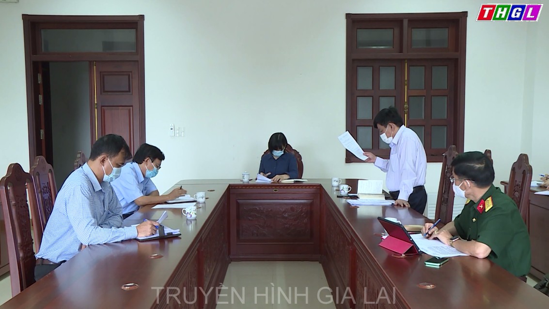 Đồng chí Nguyễn Thị Thanh Lịch – Phó Chủ tịch UBND tỉnh, Phó Trưởng ban Thường trực BCĐ phòng, chống dịch Covid-19 của tỉnh chủ trì cuộc họp với Sở Y tế và các đơn vị liên quan để triển khai các  biện pháp phòng, chống dịch