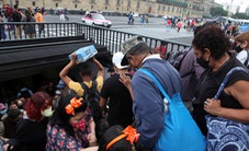 Giới trẻ Mexico nhập viện tăng cao do chần chừ tiêm vaccine