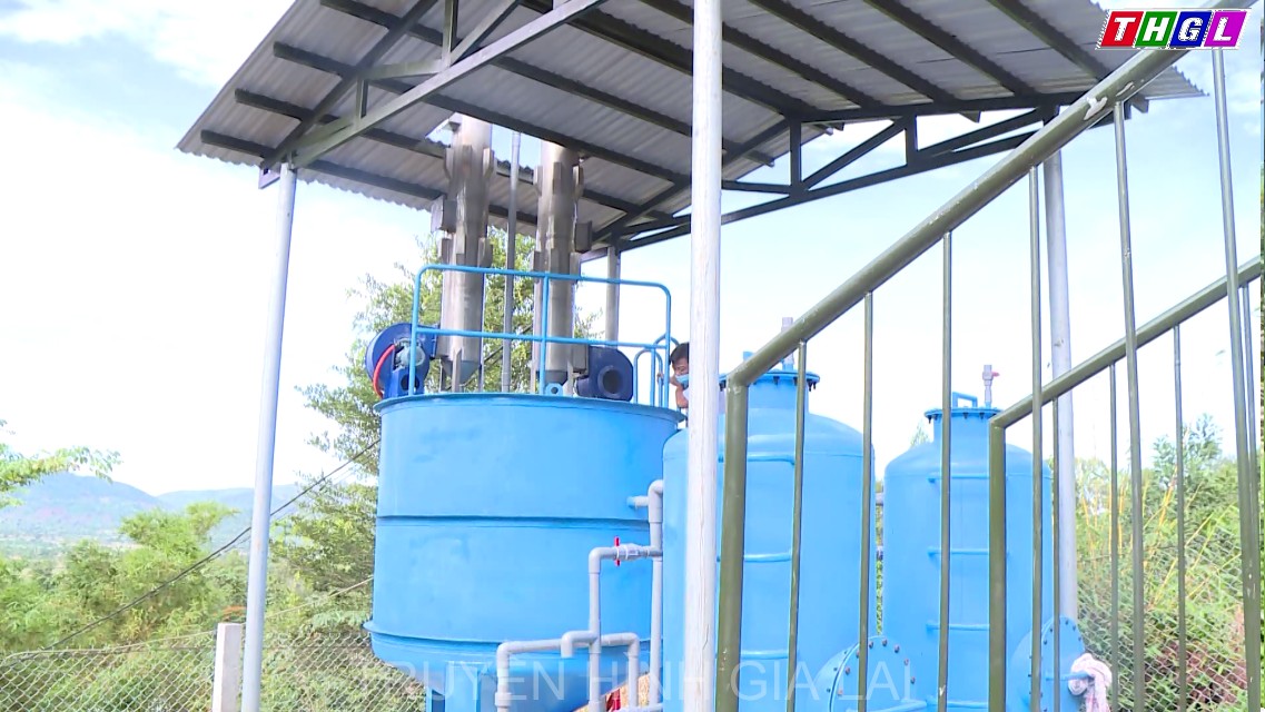 Đưa vào sử dụng công trình nước sinh hoạt tập trung tại buôn Ma Gia, xã Đất Bằng