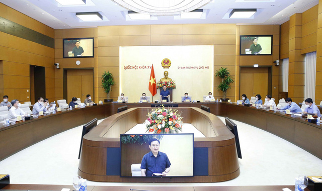 Chính phủ được thực hiện một số quy định khác luật để phòng, chống COVID-19