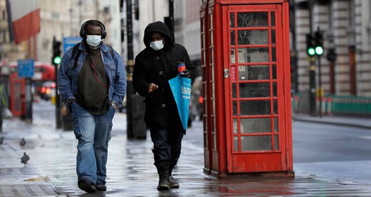 Thế giới trong “cơn sóng thần” biến thể Delta