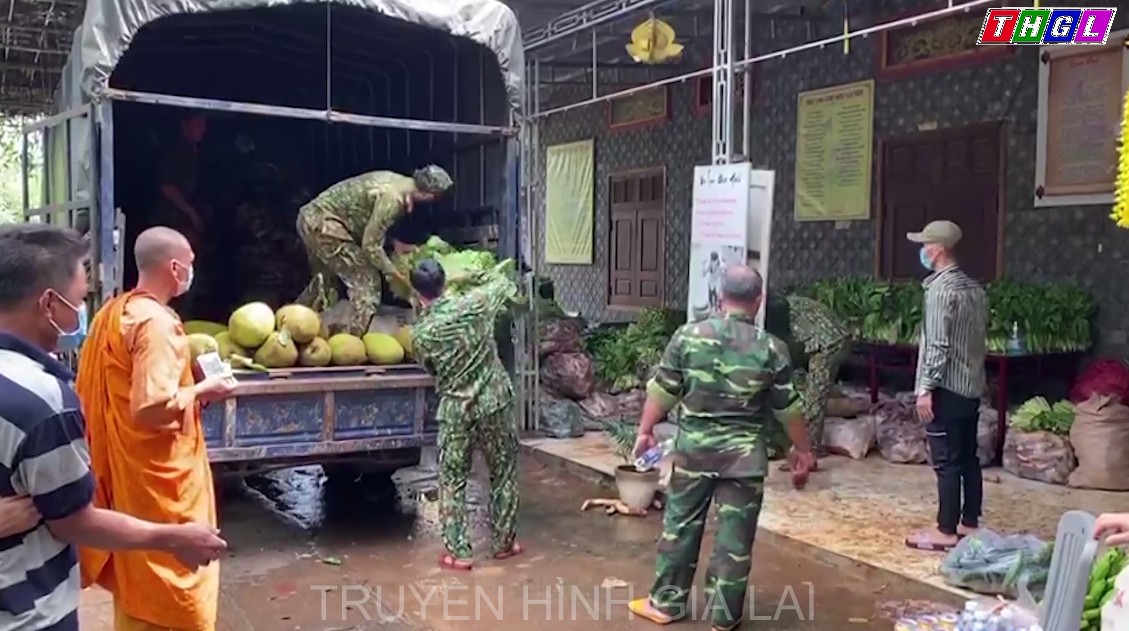 Những tấm lòng cao quý trong đại dịch Covid-19