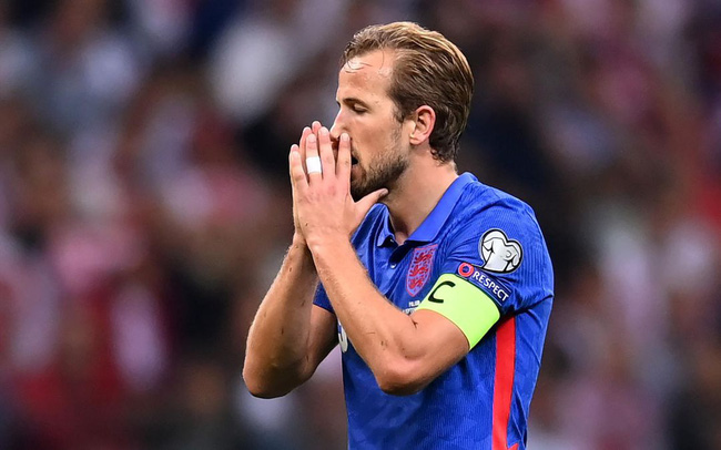 ĐT Anh đánh rơi chiến thắng ở phút bù giờ