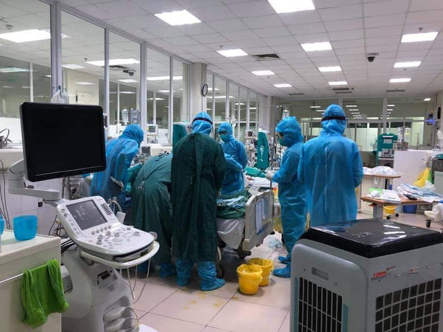 TP Hồ Chí Minh sẽ giảm dần các khu cách ly, chủ yếu điều trị F0 tại nhà