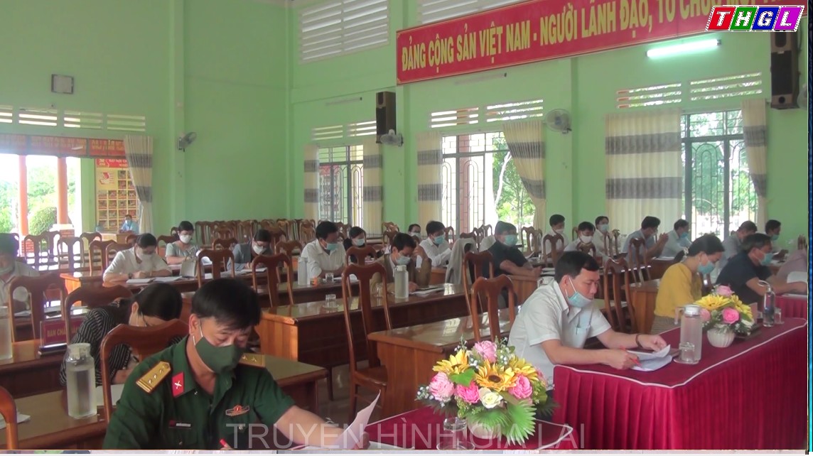 Ban Chấp hành Đảng bộ huyện Đak Pơ họp phiên bất thường