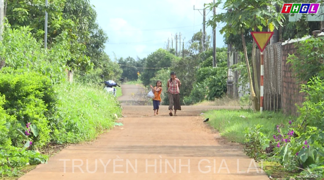 Người dân xã Ia Pếch, huyện Ia Grai tích cực học tập và làm theo gương Bác