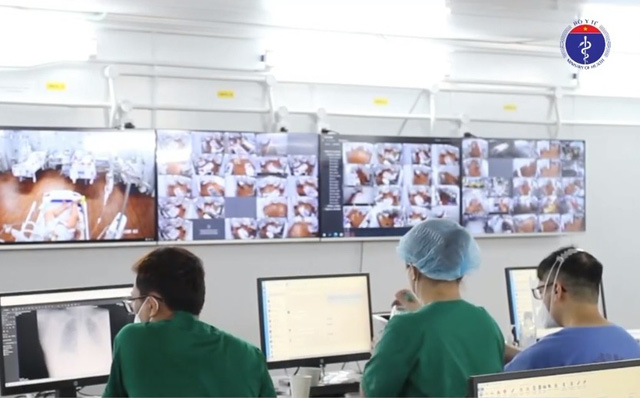 Số ca nặng và bệnh nhân COVID-19 tử vong tại các trung tâm hồi sức giảm dần