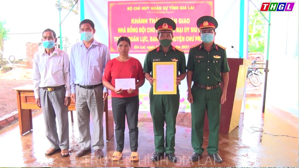 Bàn giao “Nhà đồng đội” tại huyện Chư Prông