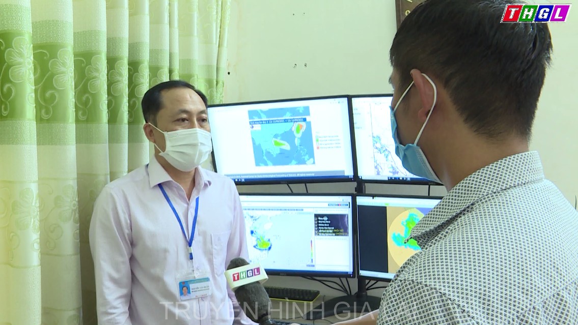 Trao đổi phỏng vấn với ông Nguyễn Văn Huấn – Phó Trưởng phòng phụ trách Phòng Dự báo, Đài Khí tượng thủy văn khu vực Tây Nguyên